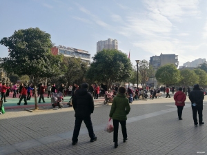 （急转) 樊城火车站幸福小区临街87平十年老店人流稳定聚集