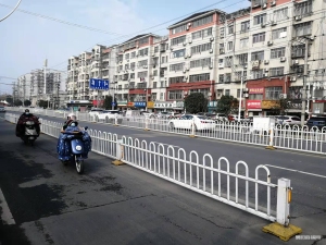 (转让) 襄城庞公路第二十三中学旁临街旺铺人流量大租金仅一千